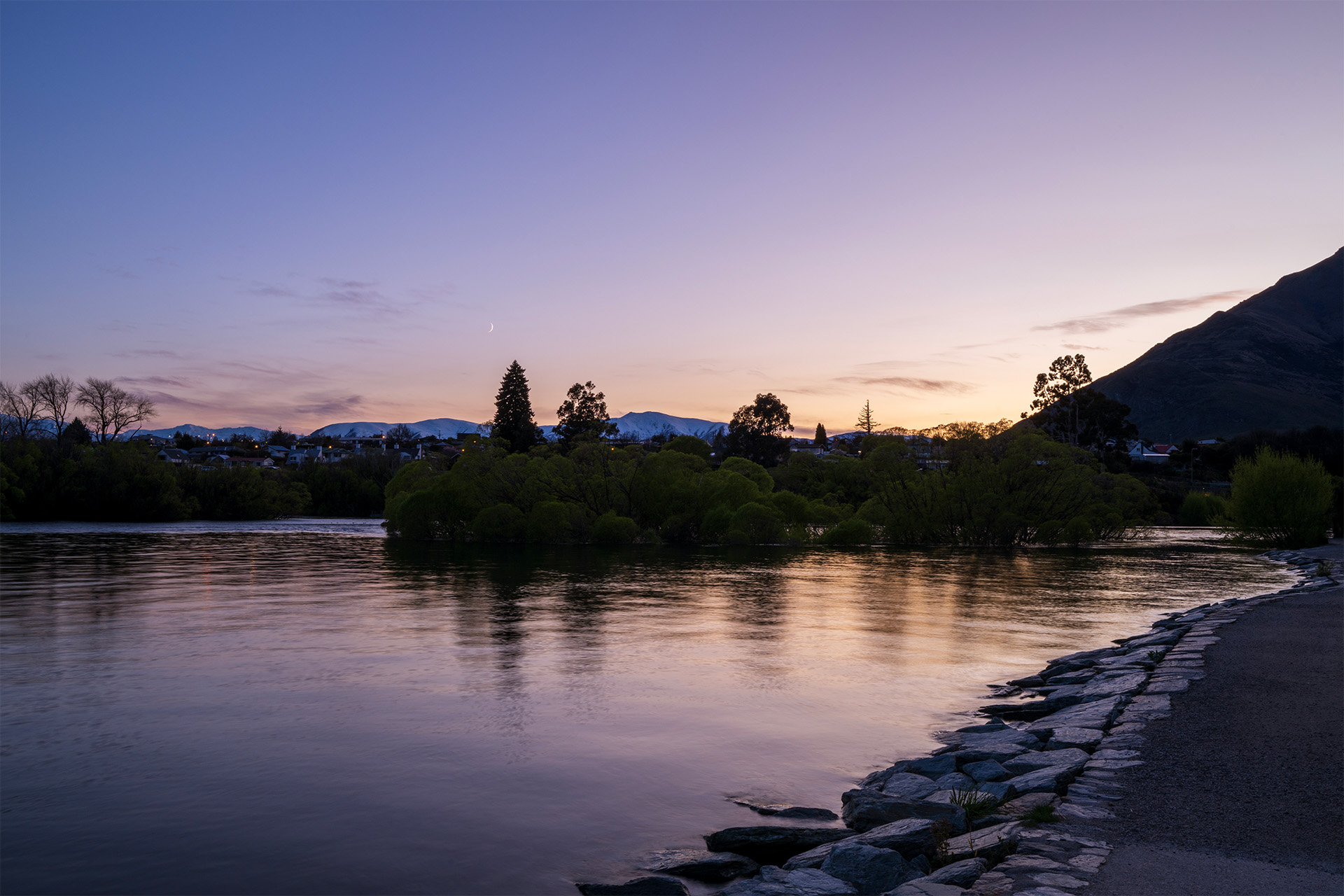寻觅中土世界的奥秘，长白云下的南半球奇幻之旅（二）